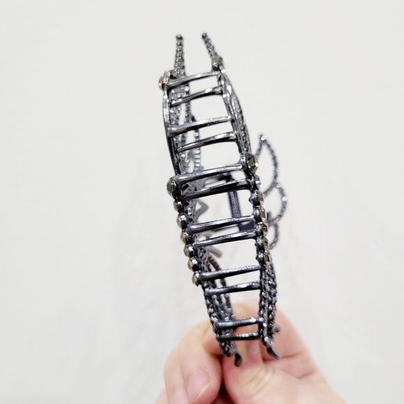 Brand New Titanium Black Butterfly Rhinestone Hair Claw Clip - Picture 4 of 8